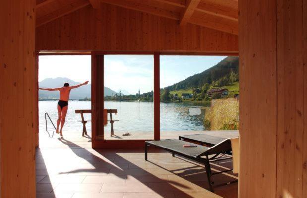 Seehotel Enzian Weissensee Eksteriør billede